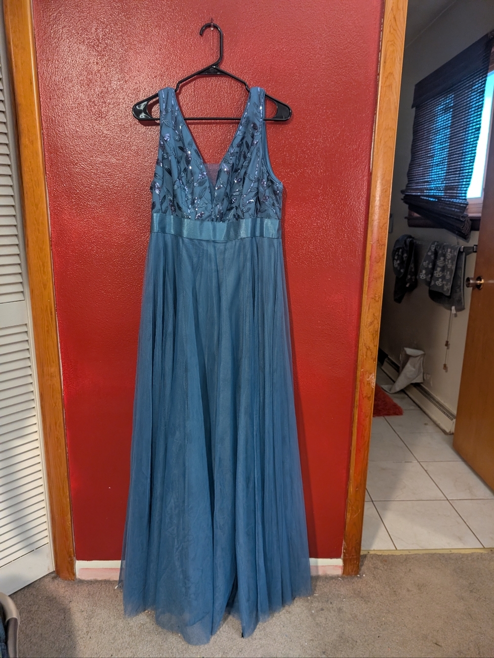 Blue Embellished V-Neck Tulle Evening Gown